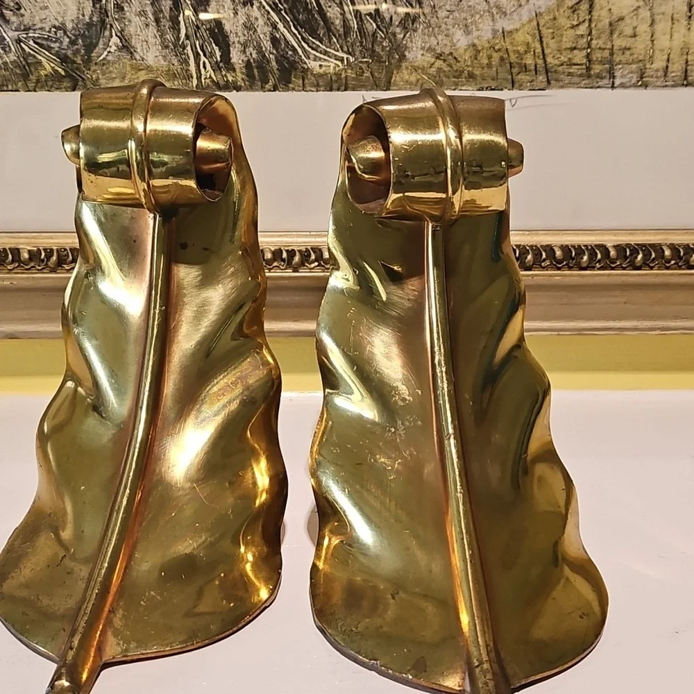 Brass Overlay Scrolled Feathers Bookends 2 - Picture 3 of 8